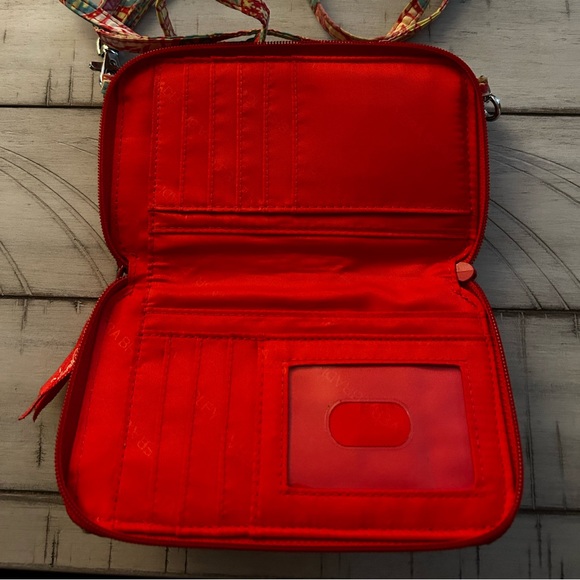 Used Vera Bradley Crossbody clutch - Picture 1 of 2